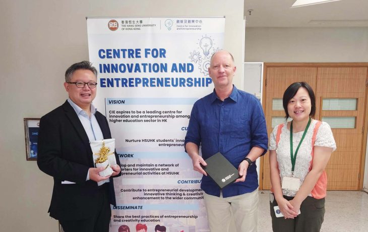 Mr Per Siljeklint (centre) with Dr Thomas Man (left) and Ms Mavis Lam, Assistant Global Affairs Manager