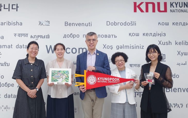 Group photo of Ms Heejoung Woo, Partnership Agreement Coordinator (2nd left) and Ms Haejin Shin (far left) from Kyungpook National University with the HSUHK delegation  taken on 10 July