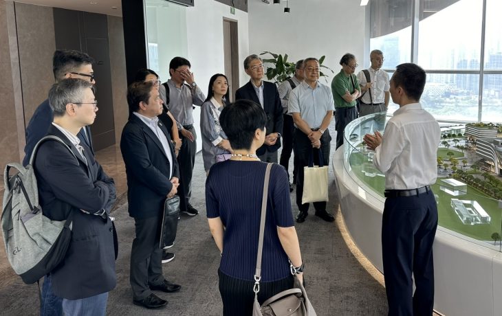 The delegation had an overview of the thriving developments of Nansha.